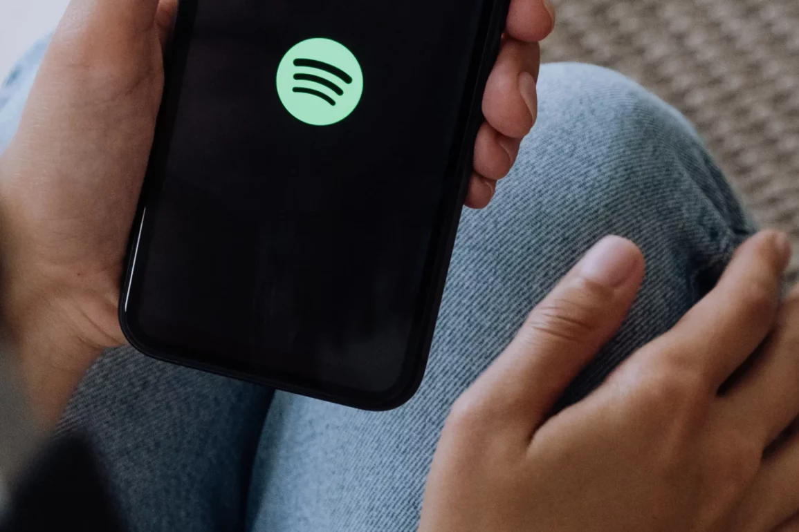 Spotify buys audio technology firm Findaway to expand its audiobook category